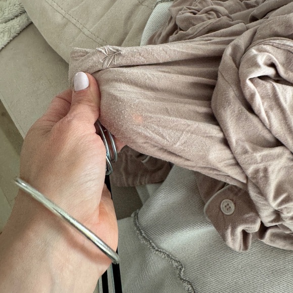 Cozy Earth Bamboo Pajamas set Stretch Knit Long Sleeve Top pants blush button - Picture 10 of 11